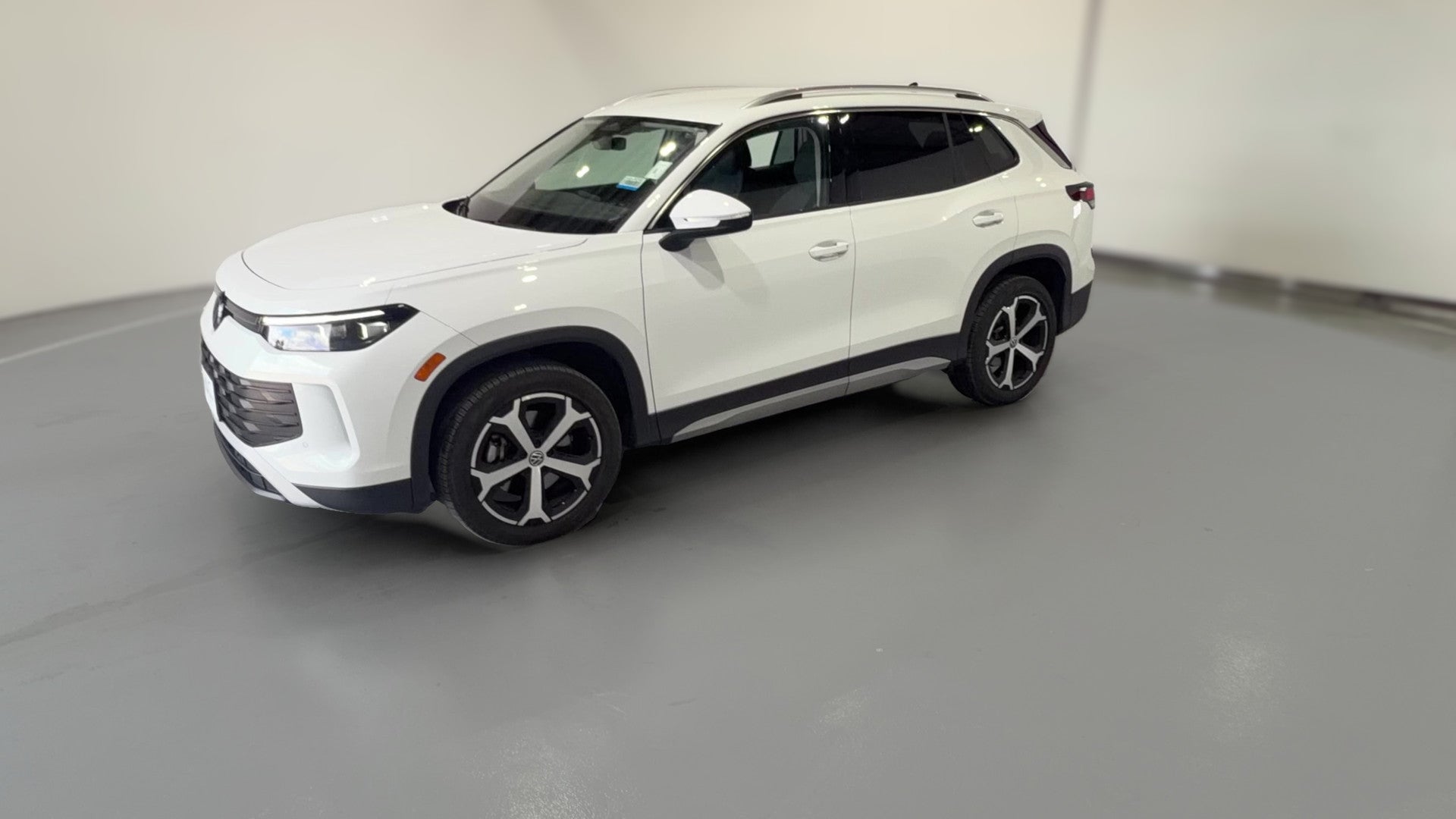 2026 Volkswagen Tiguan vehicle photo