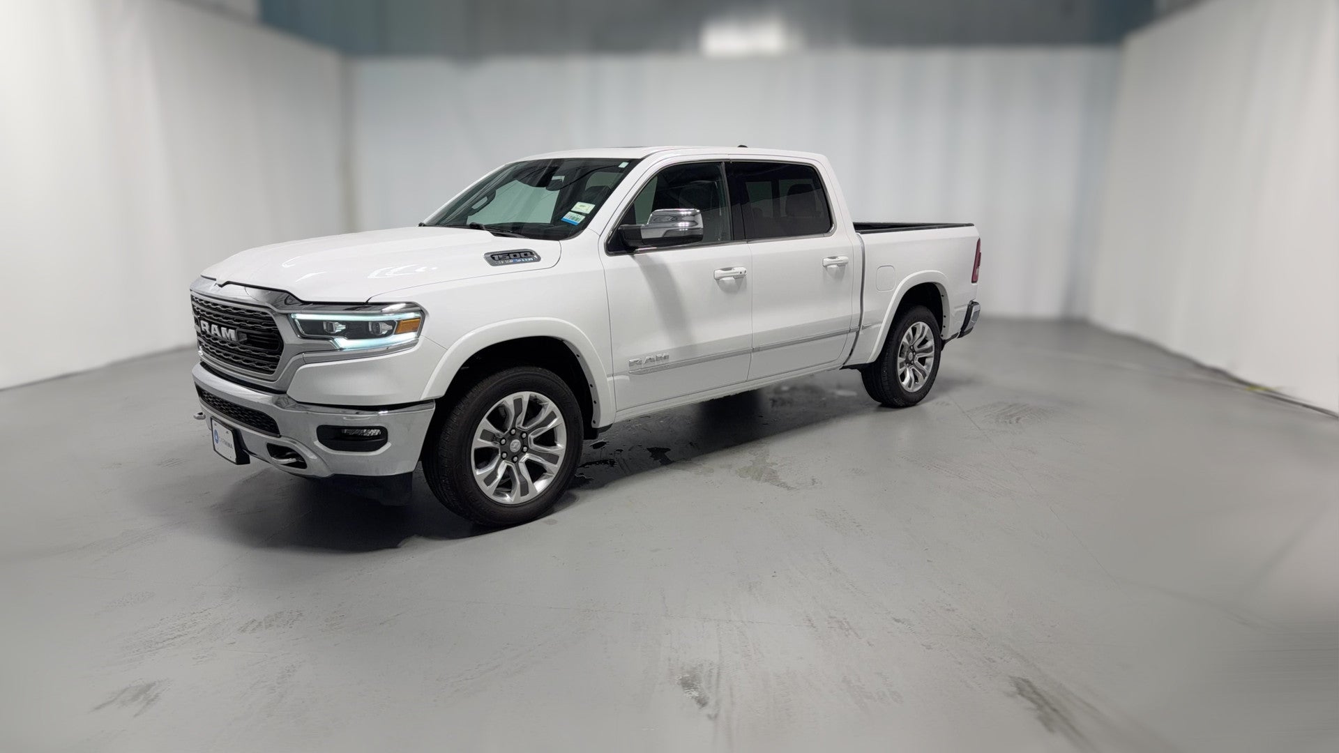 2024 Ram 1500 Crew Cab vehicle photo