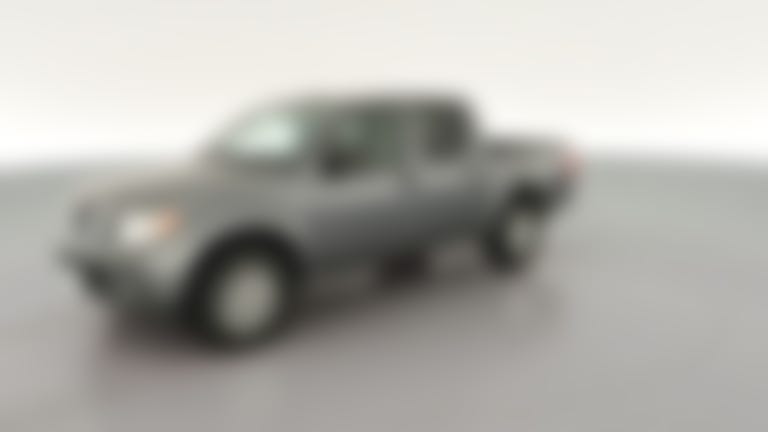 2018 Nissan Frontier Crew Cab vehicle photo