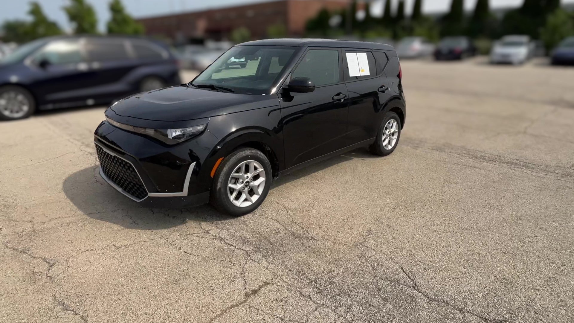 2025 Kia Soul vehicle photo