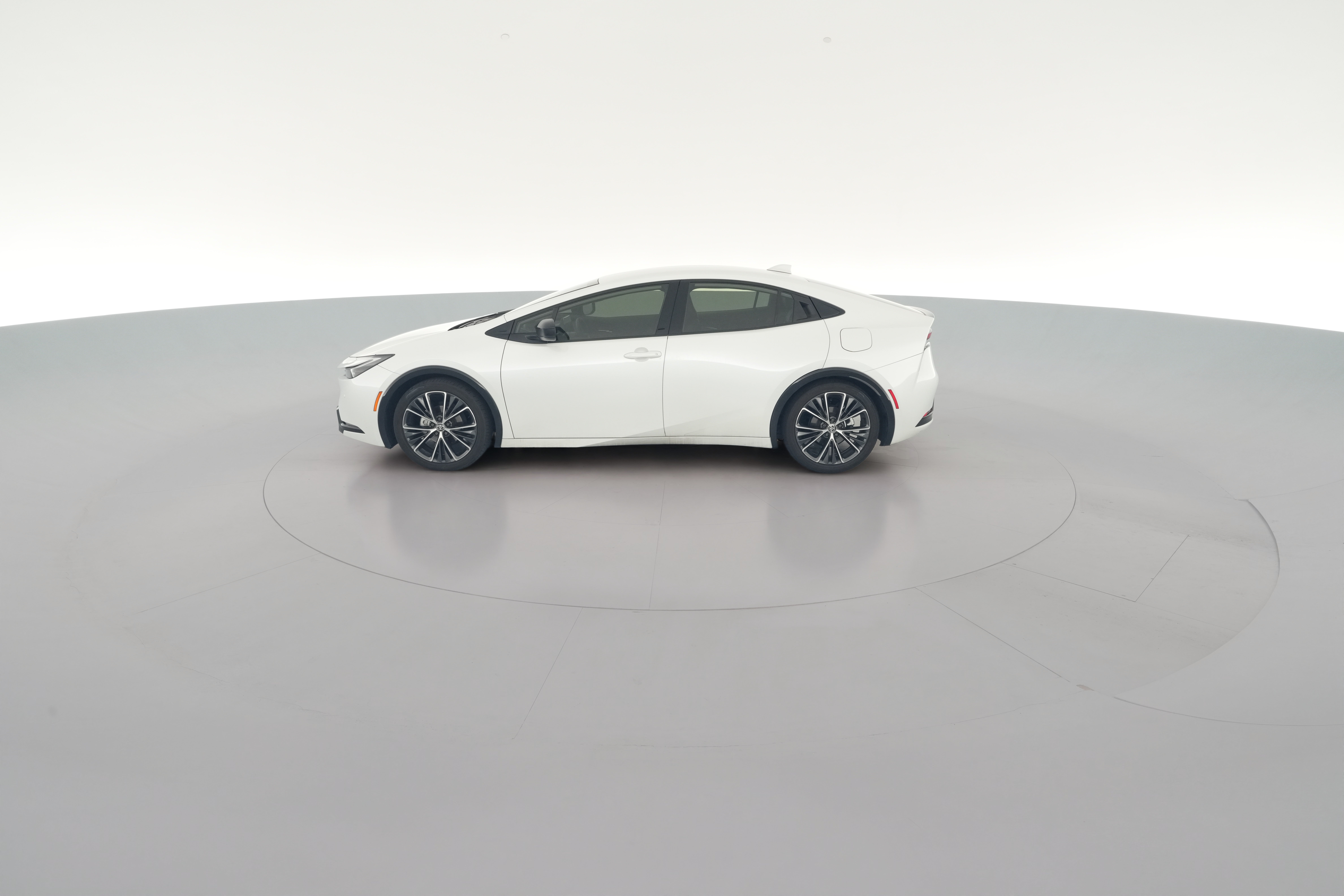 2024 Toyota Prius XLE - Photo 27