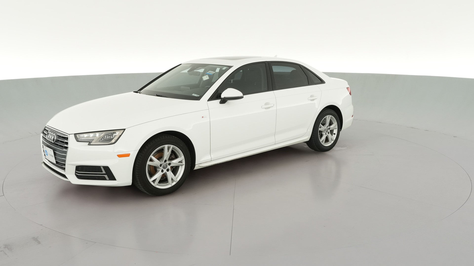 2018 Audi A4 vehicle photo