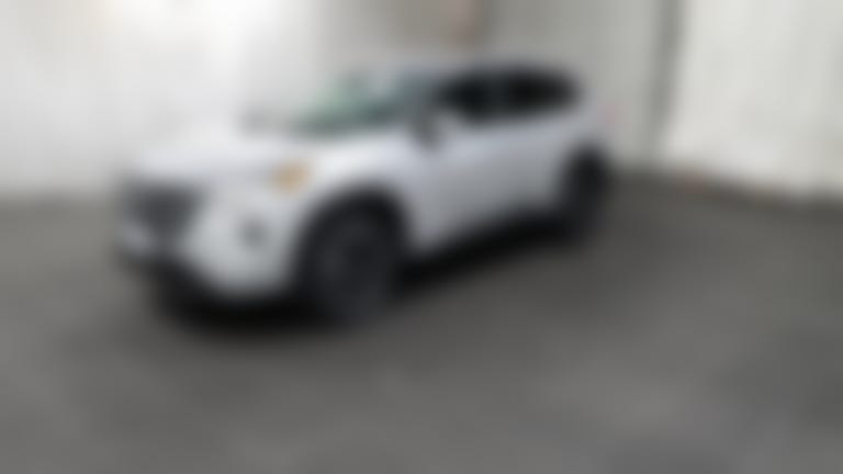 2025 Nissan Rogue vehicle photo