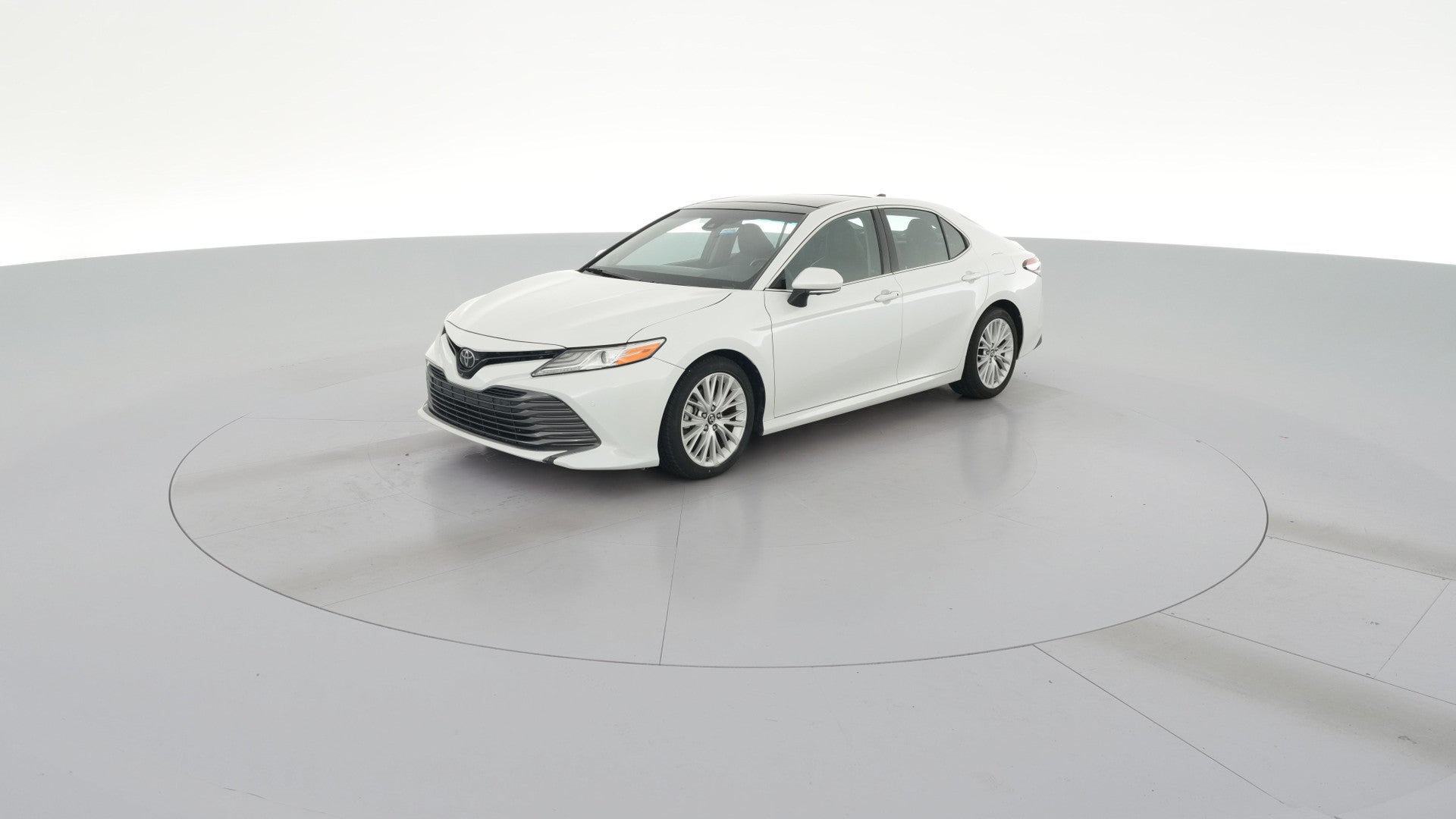 2018 Toyota Camry vehicle photo