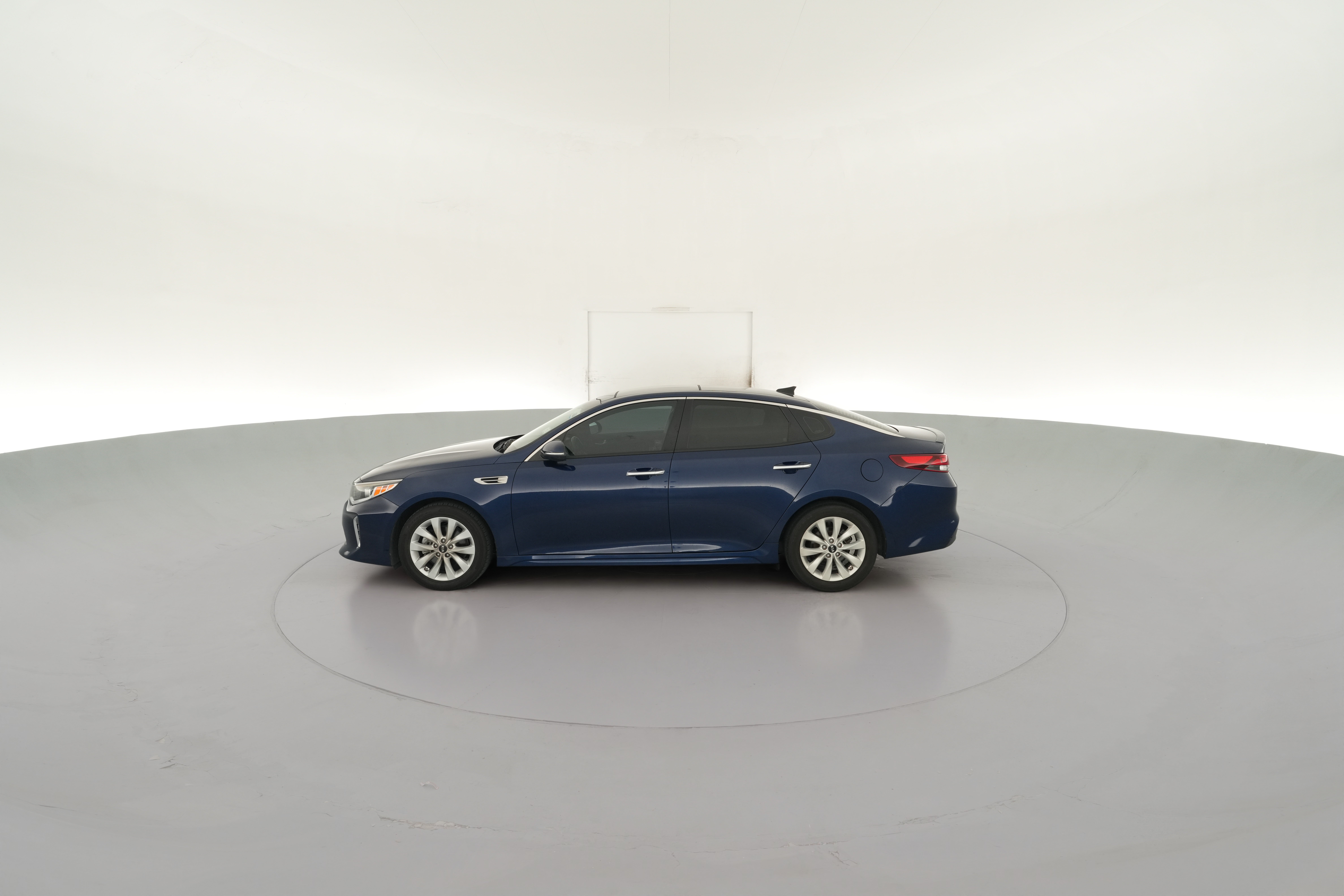 2018 Kia Optima S - Photo 28