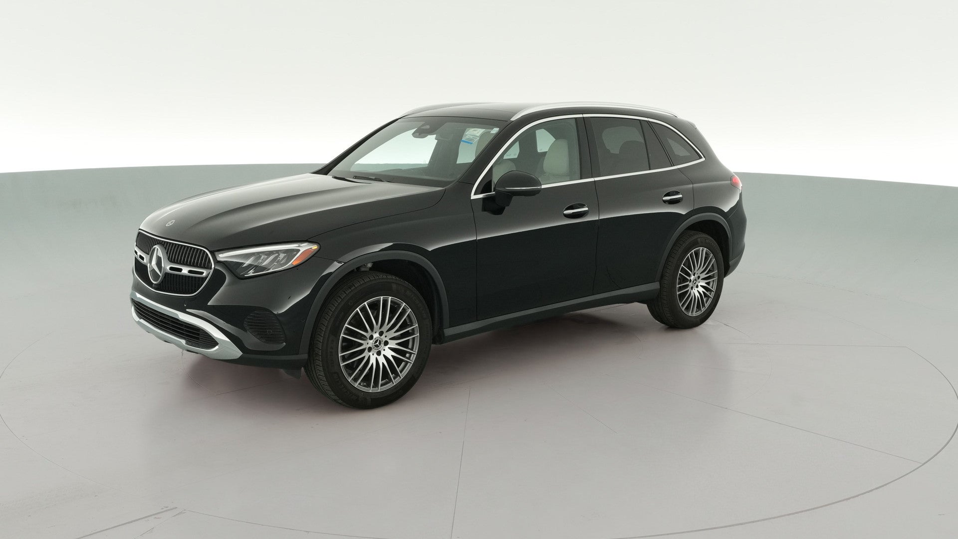 2024 Mercedes-Benz GLC vehicle photo