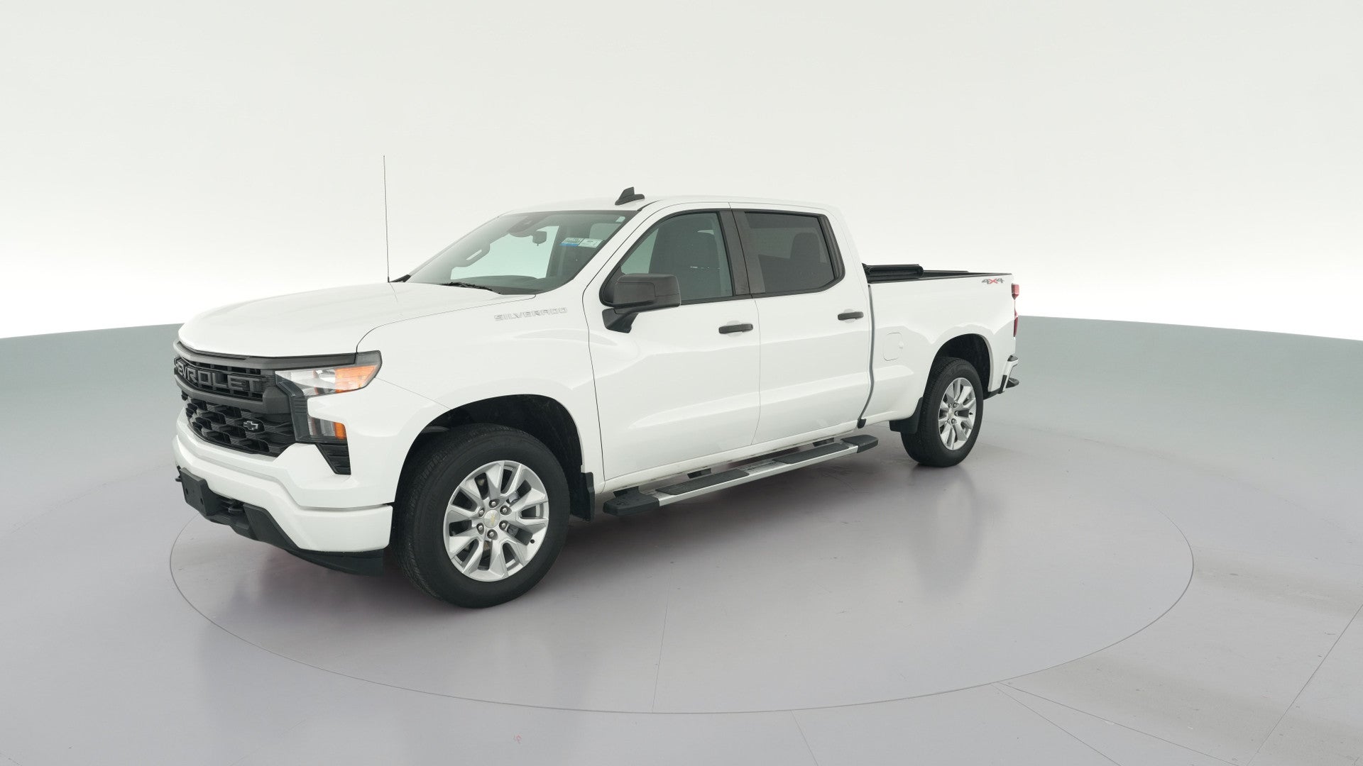 2022 Chevrolet Silverado 1500 Crew Cab vehicle photo