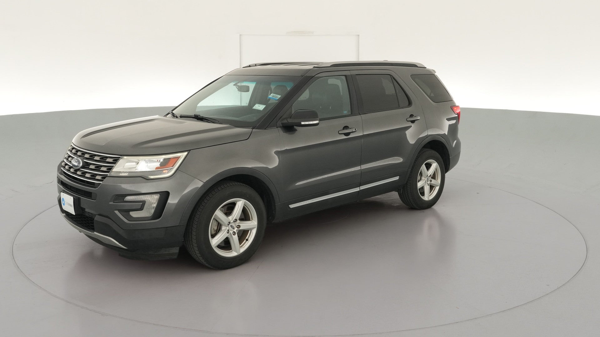 2016 Ford Explorer vehicle photo