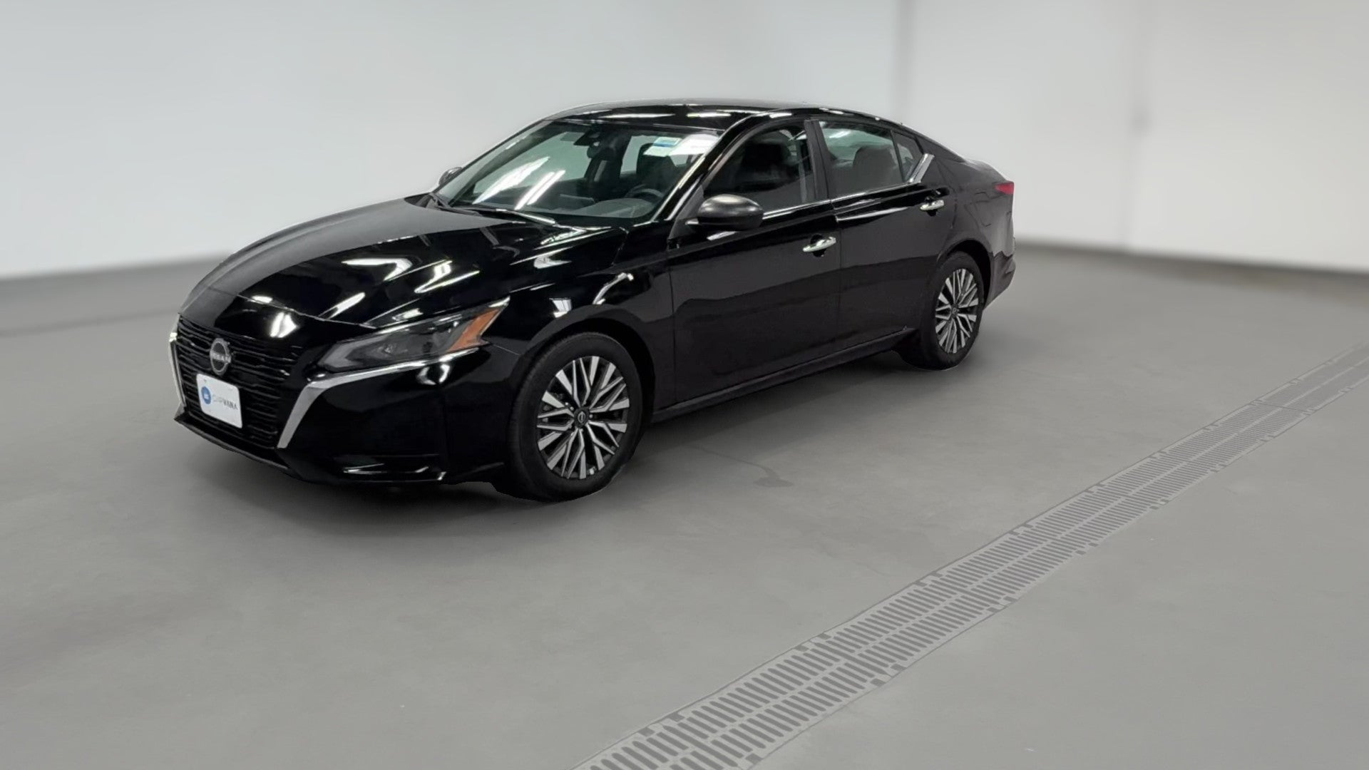 2025 Nissan Altima vehicle photo