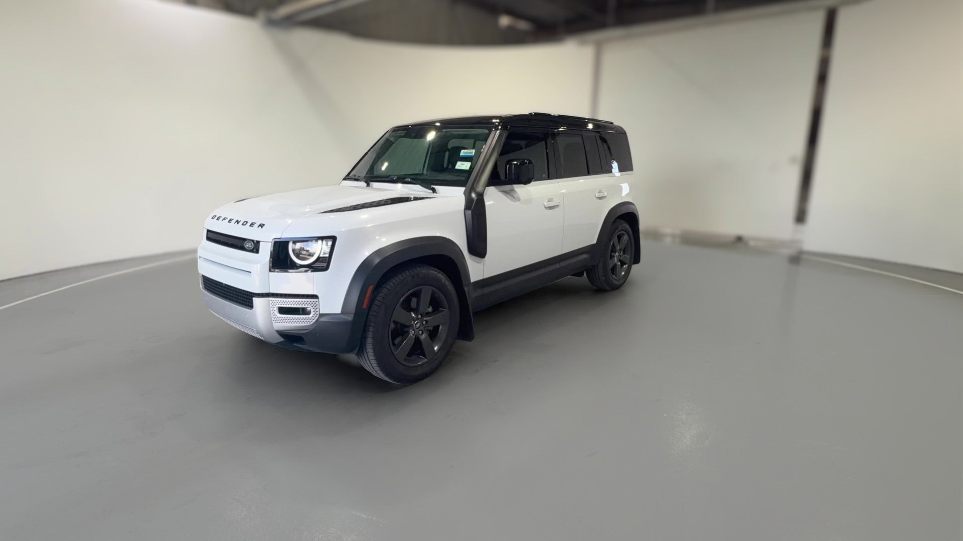 2023 Land Rover Defender 110 vehicle photo