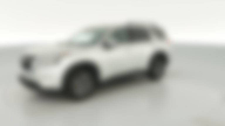 2024 Nissan Pathfinder vehicle photo