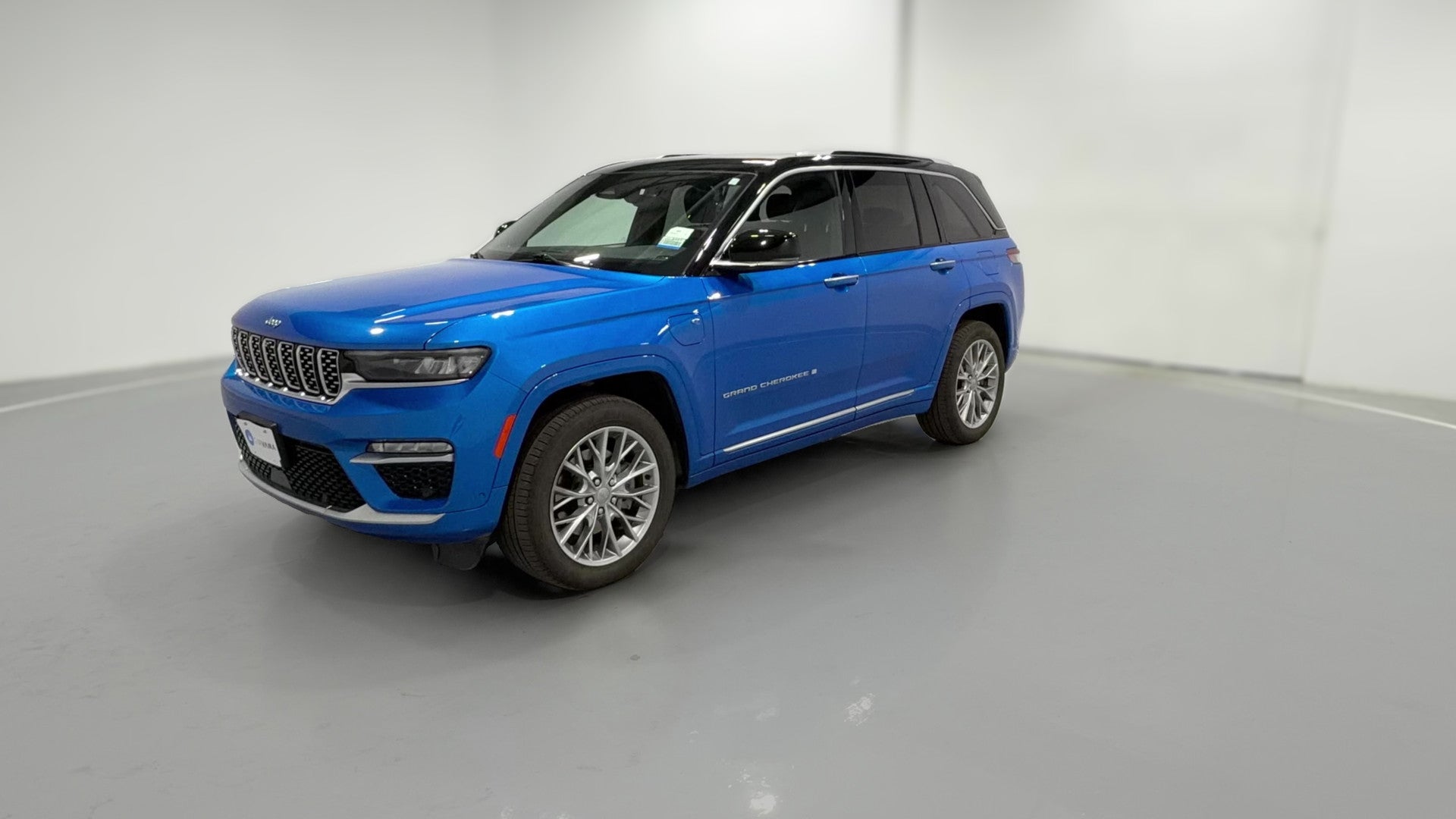 2022 Jeep Grand Cherokee 4xe vehicle photo
