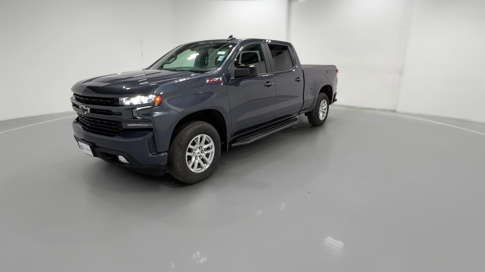 2021 Chevrolet Silverado 1500 Crew Cab vehicle photo