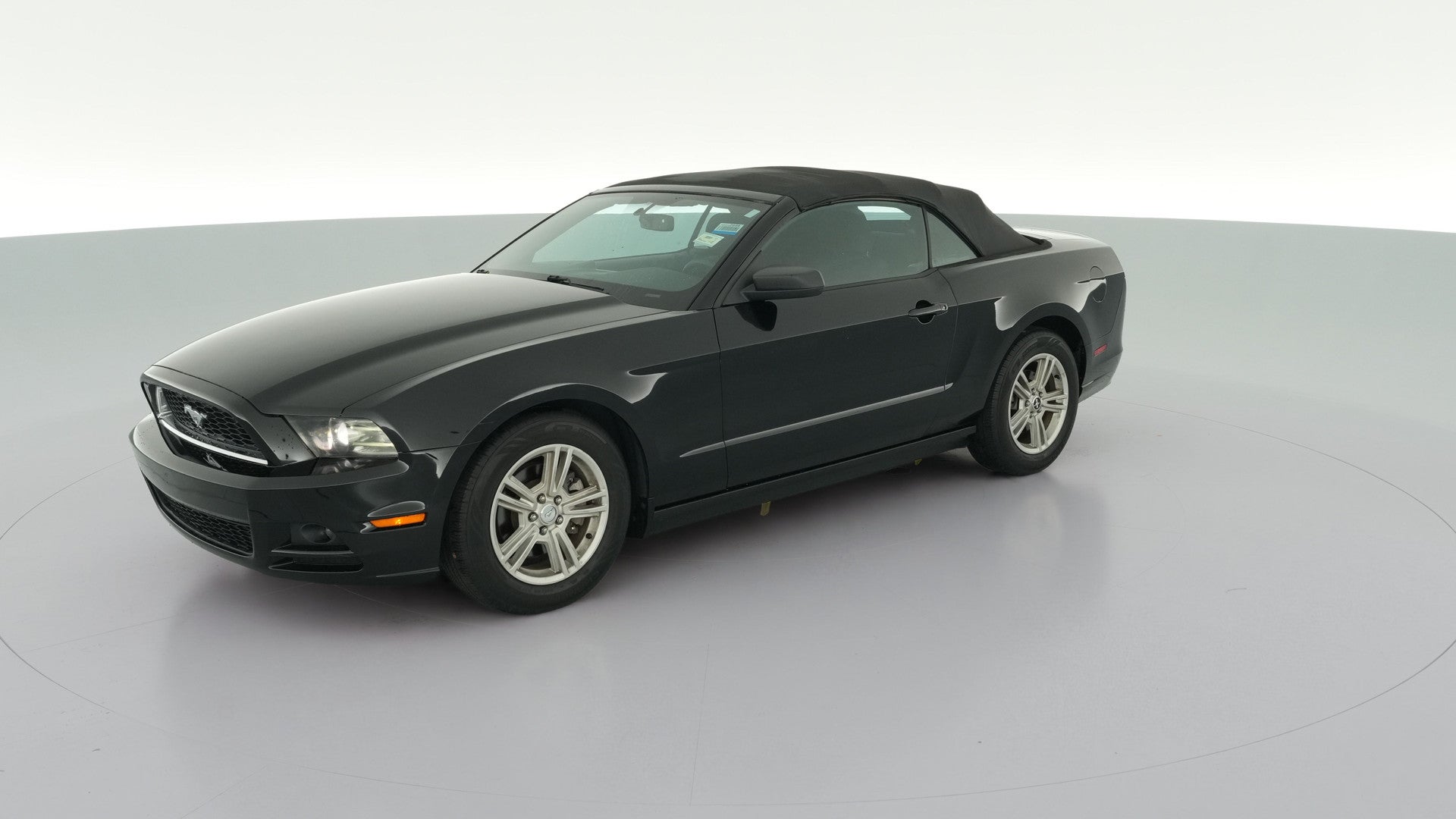 2014 Ford Mustang vehicle photo