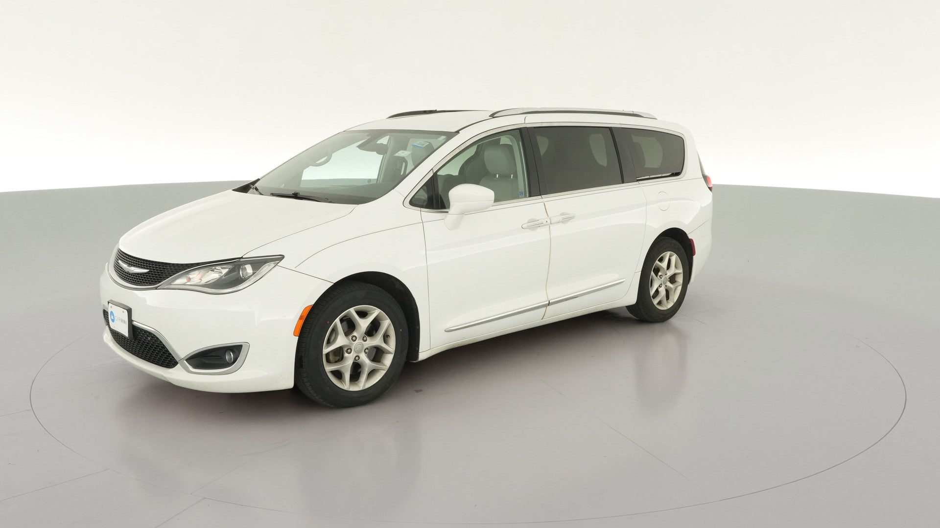 2017 Chrysler Pacifica vehicle photo