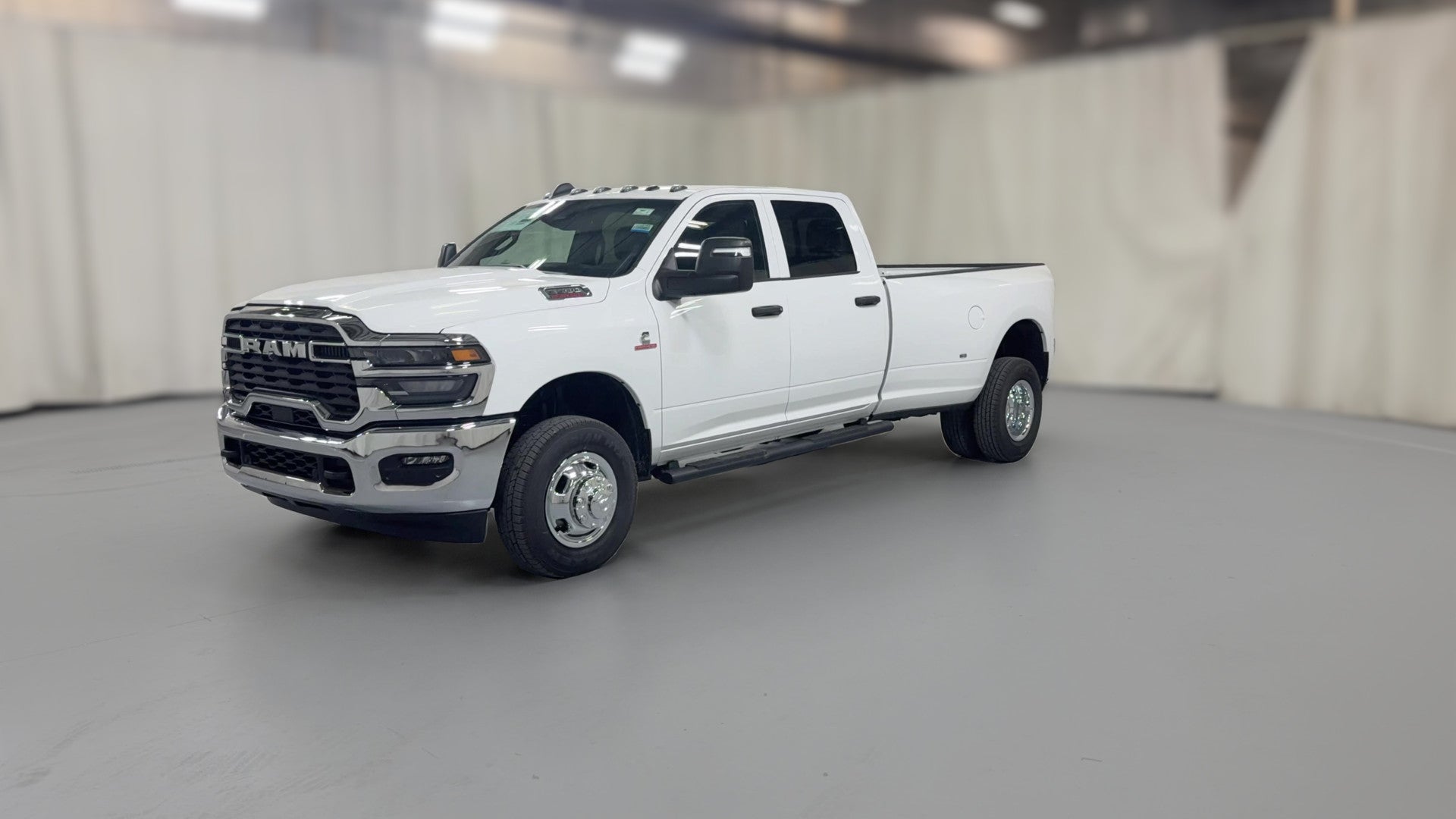 2026 Ram 3500 Crew Cab vehicle photo