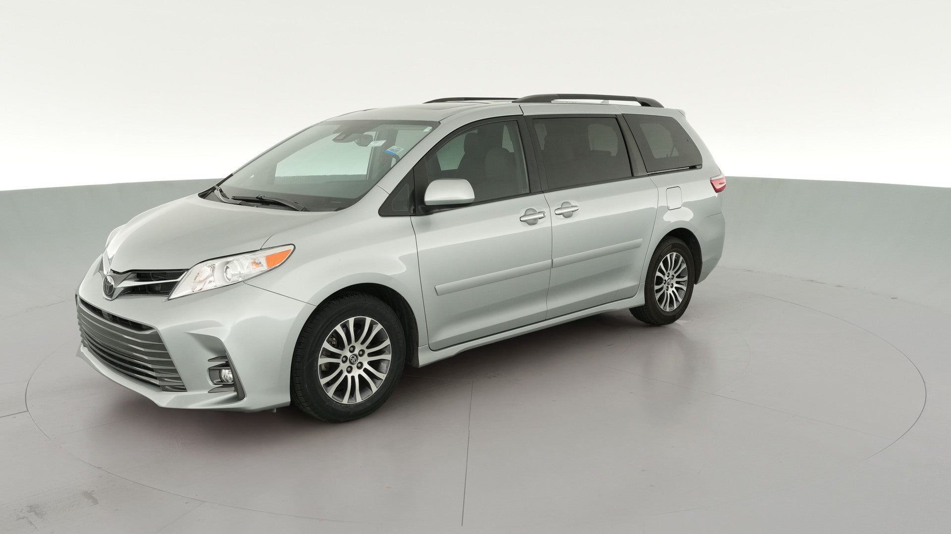 2020 Toyota Sienna vehicle photo