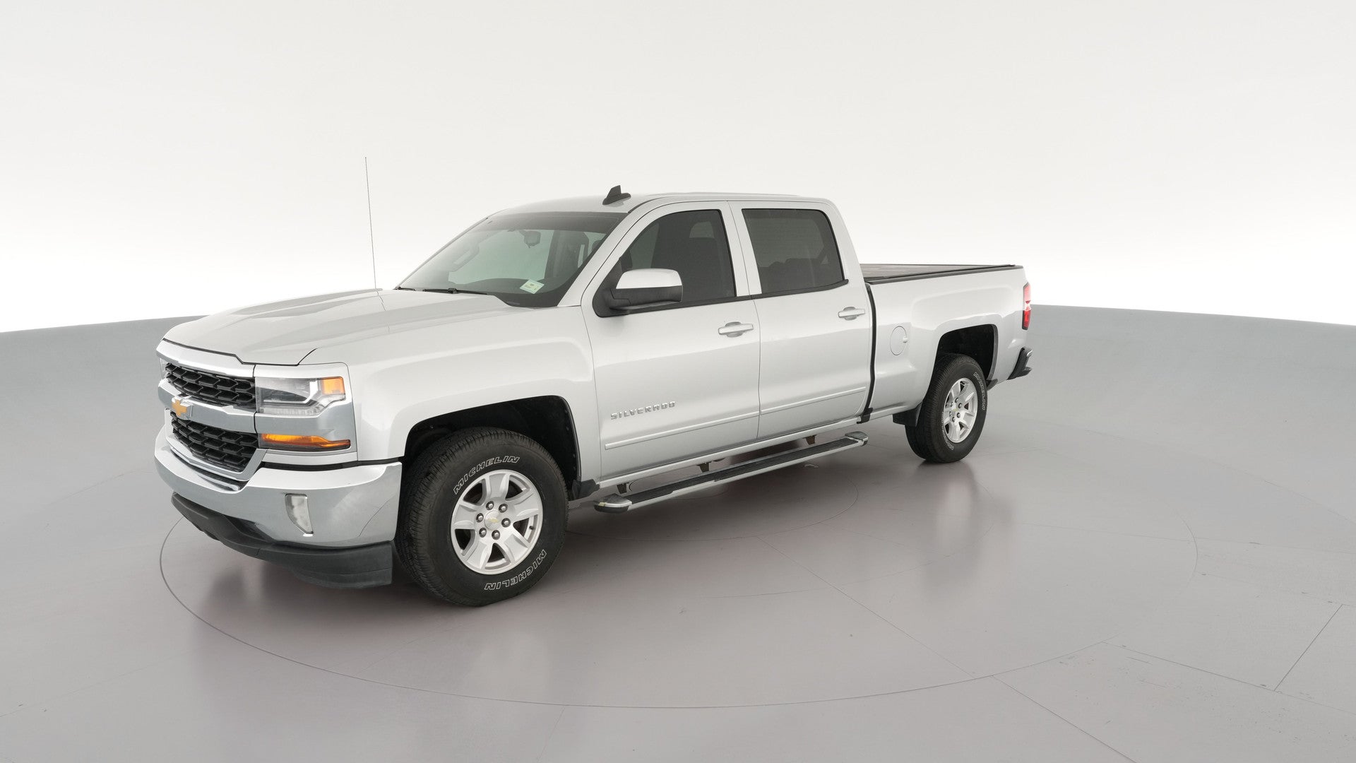2017 Chevrolet Silverado 1500 Crew Cab vehicle photo