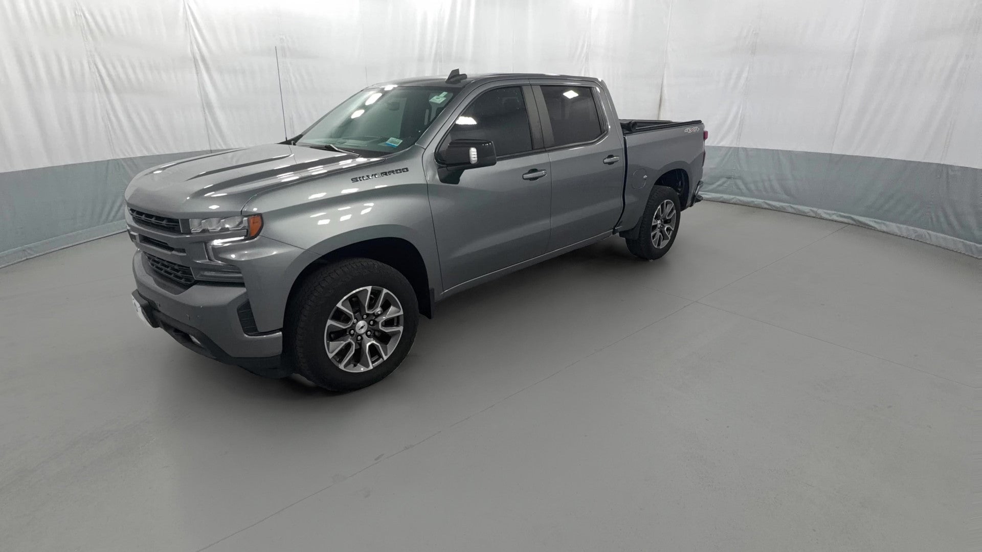2021 Chevrolet Silverado 1500 Crew Cab vehicle photo
