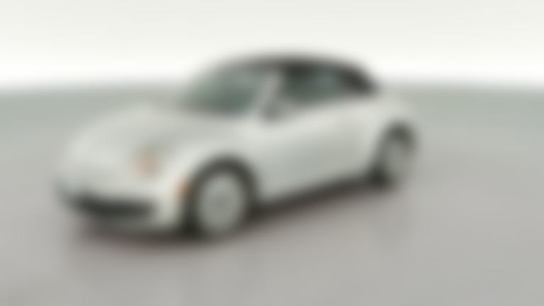 2013 Volkswagen Beetle vehicle photo