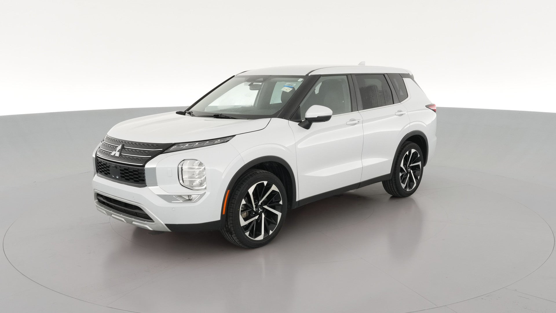 2023 Mitsubishi Outlander vehicle photo
