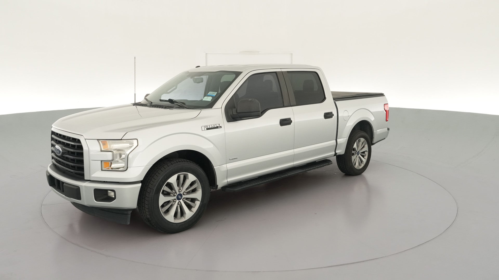 2017 Ford F150 SuperCrew Cab vehicle photo
