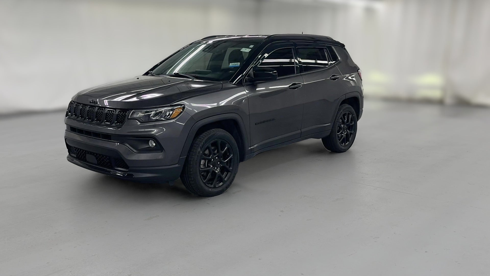 2023 Jeep Compass vehicle photo
