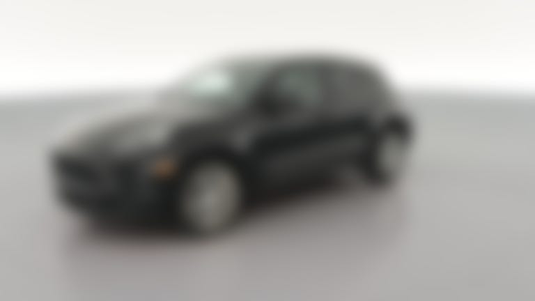 2021 Porsche Macan vehicle photo