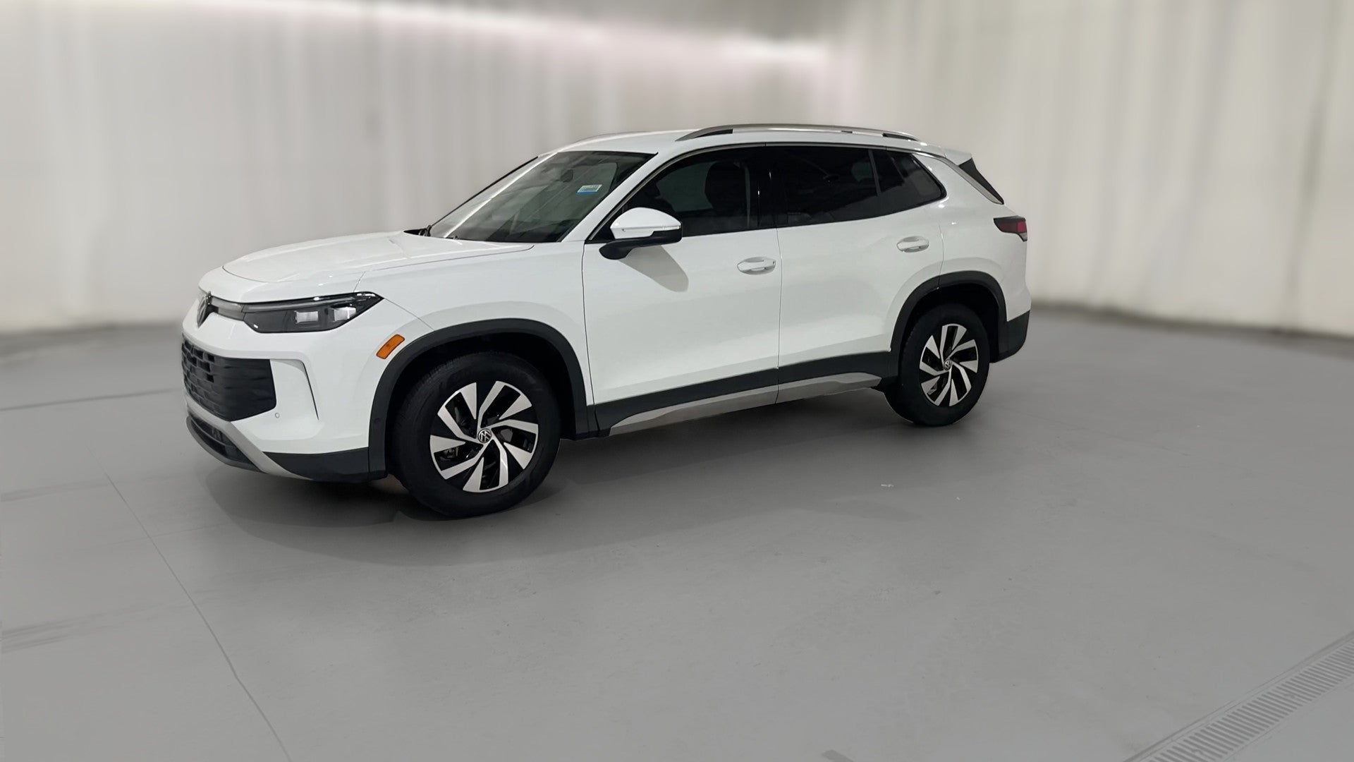 2025 Volkswagen Tiguan vehicle photo