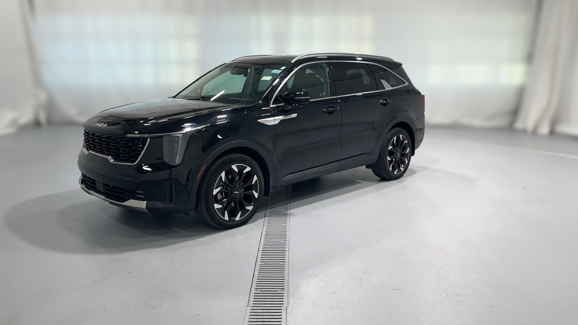 2025 Kia Sorento vehicle photo