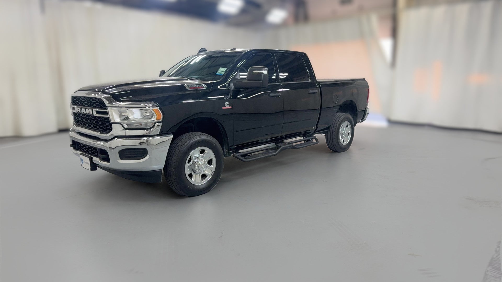 2024 Ram 2500 Crew Cab vehicle photo