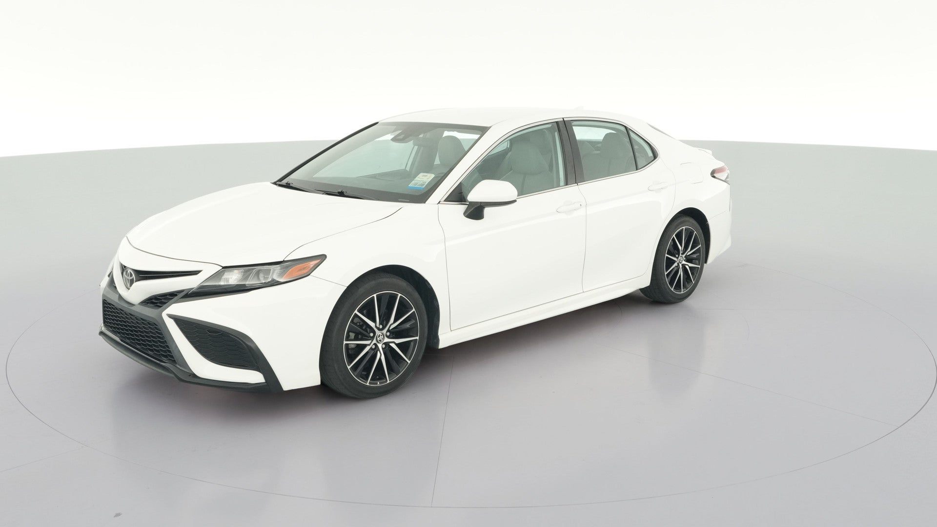 2021 Toyota Camry vehicle photo