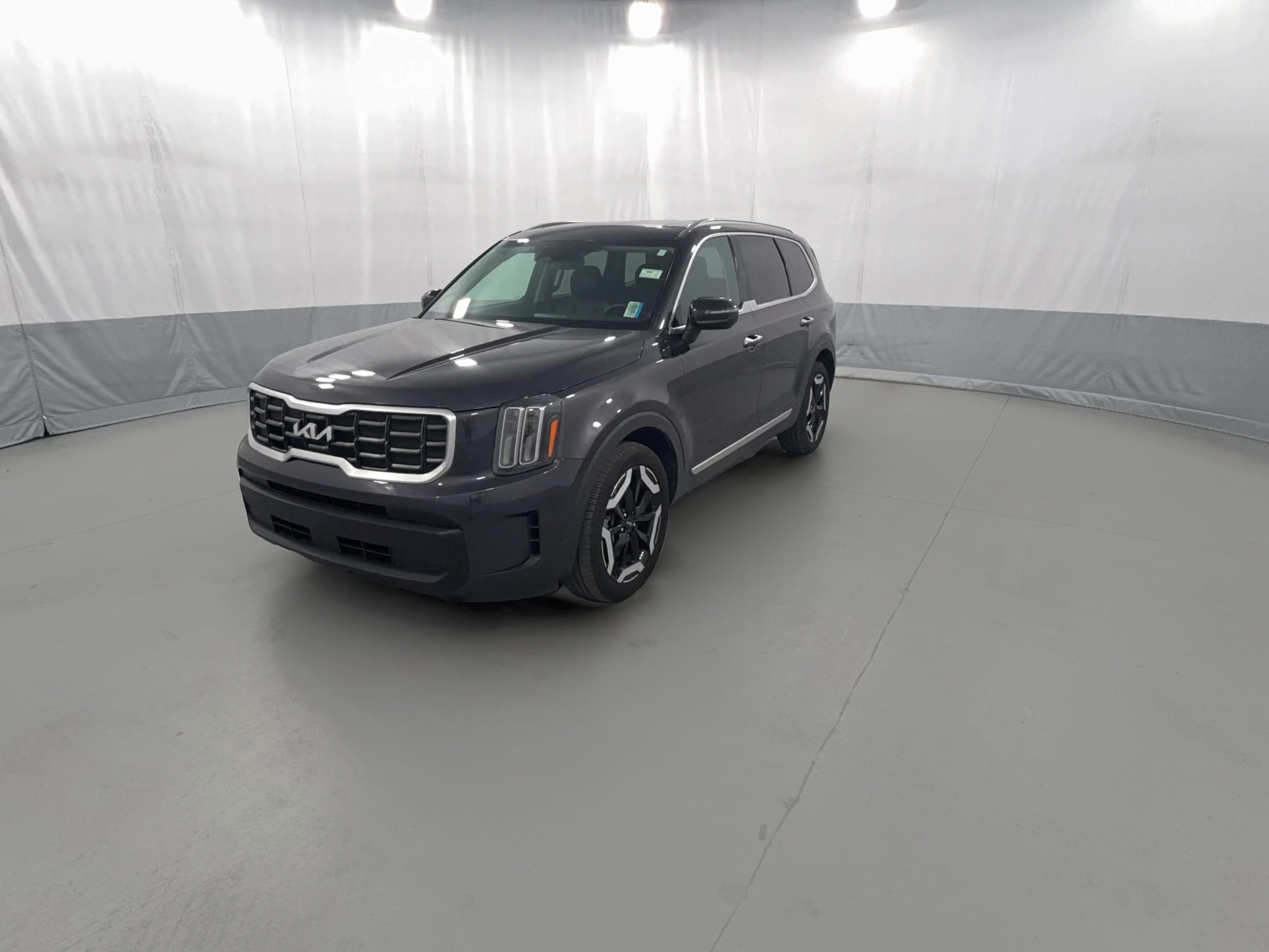2025 Kia Telluride S - Photo 31