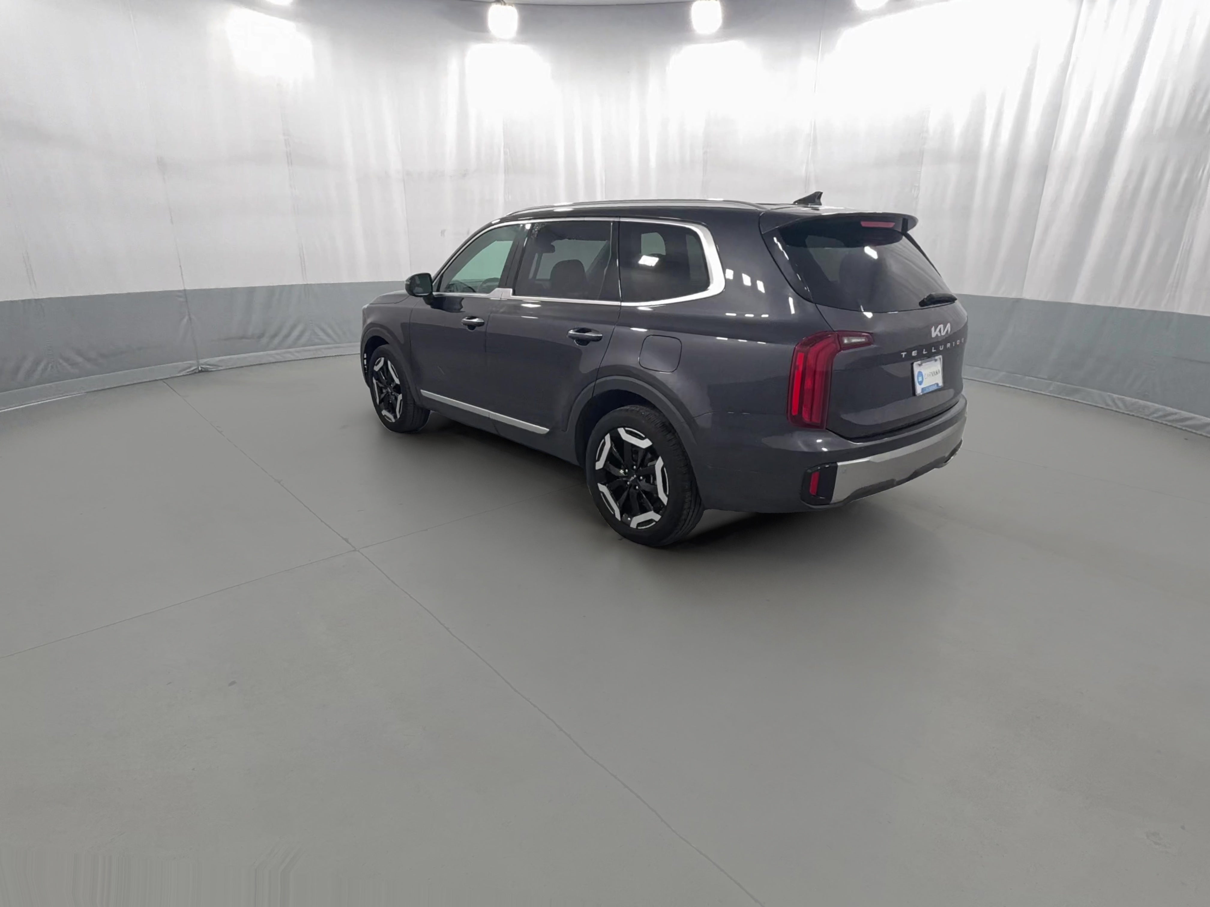 2025 Kia Telluride S - Photo 36