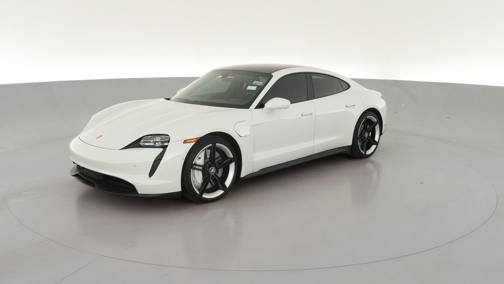 2020 Porsche Taycan vehicle photo
