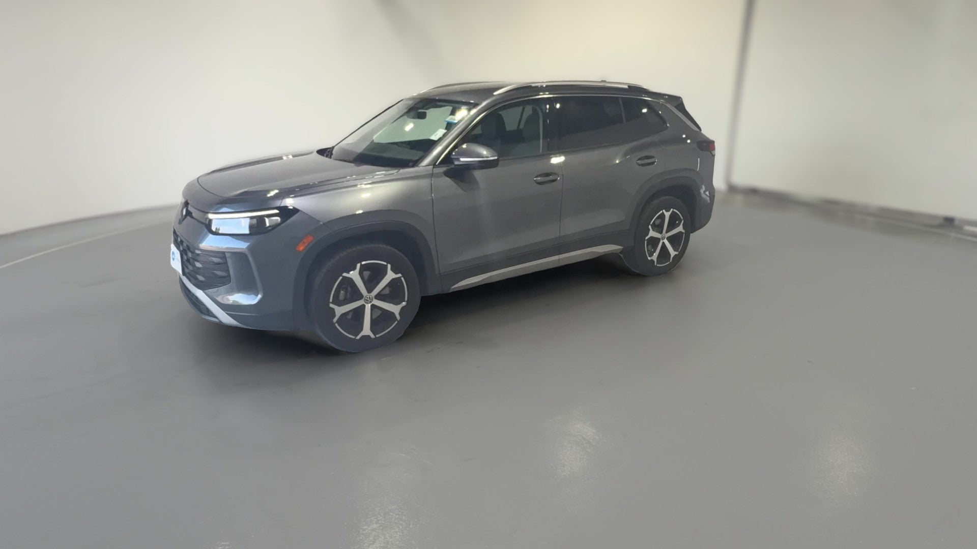 2026 Volkswagen Tiguan vehicle photo