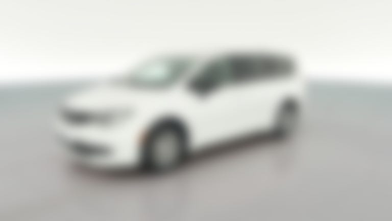 2022 Chrysler Voyager vehicle photo