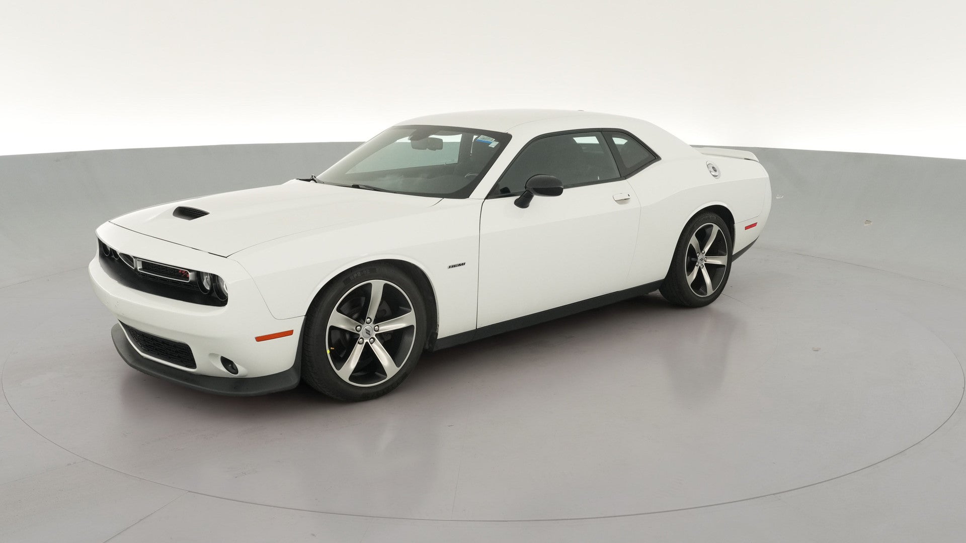 2019 Dodge Challenger vehicle photo
