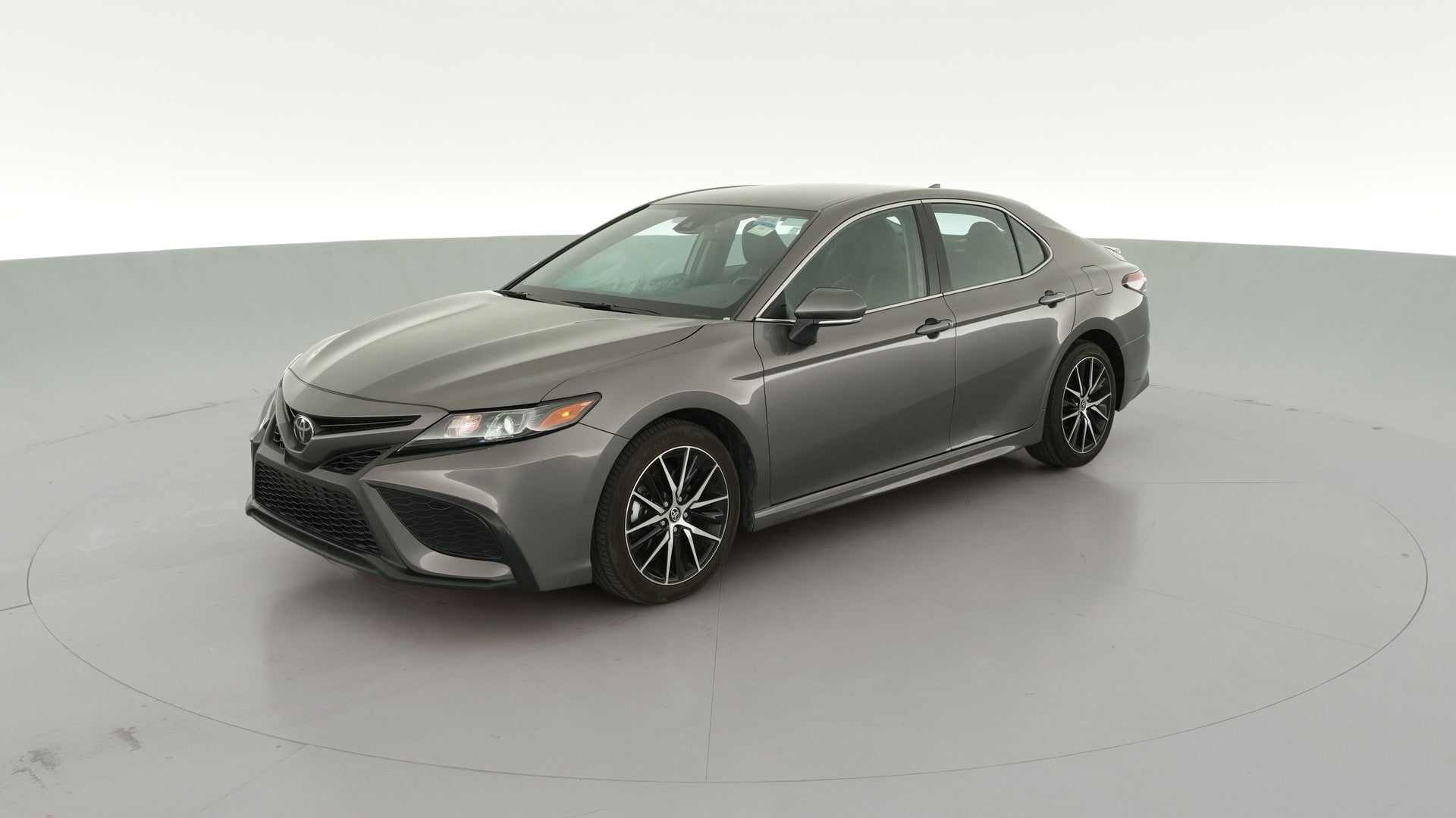 2024 Toyota Camry vehicle photo