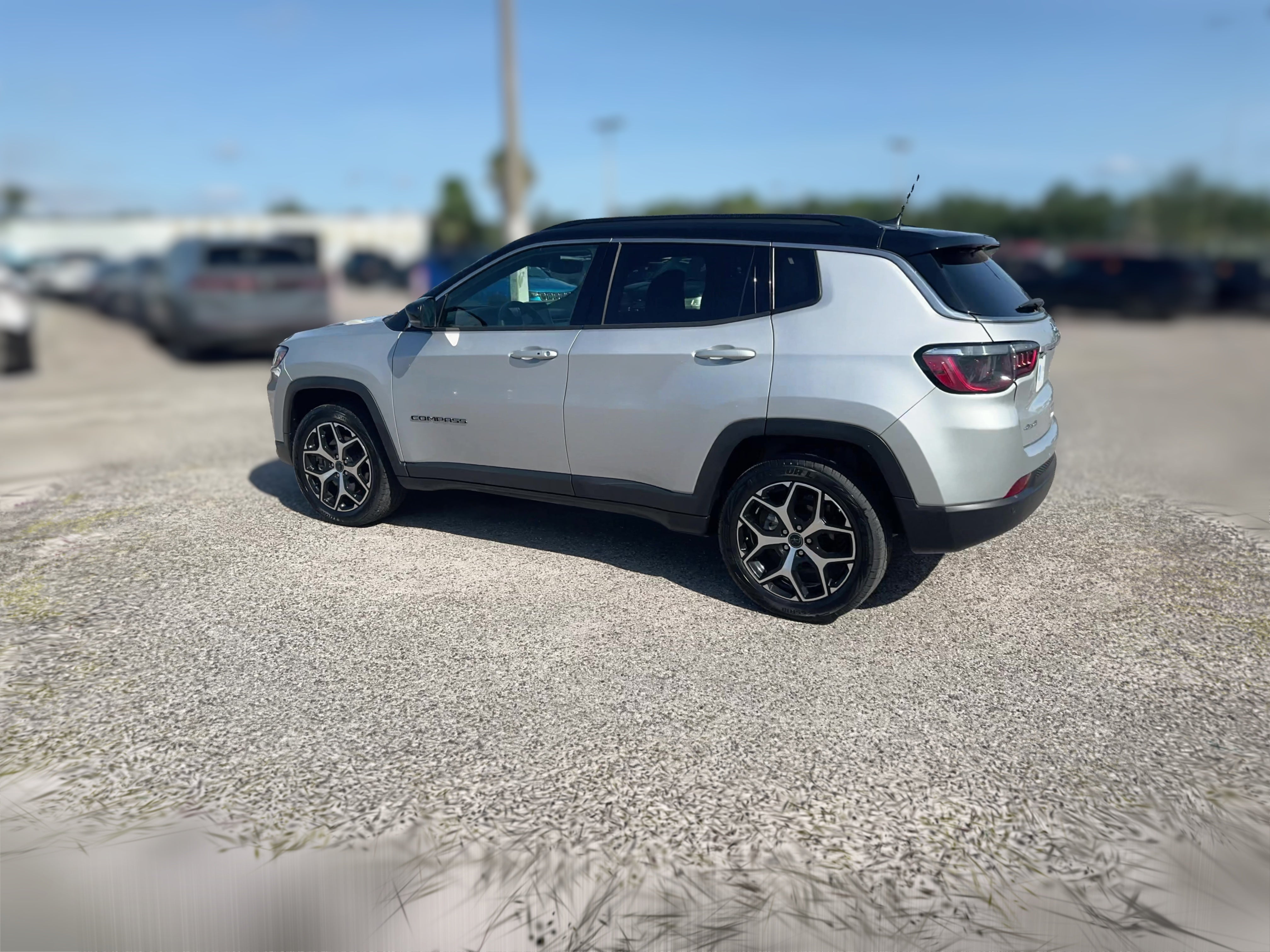 2025 Jeep Compass Limited - Photo 25
