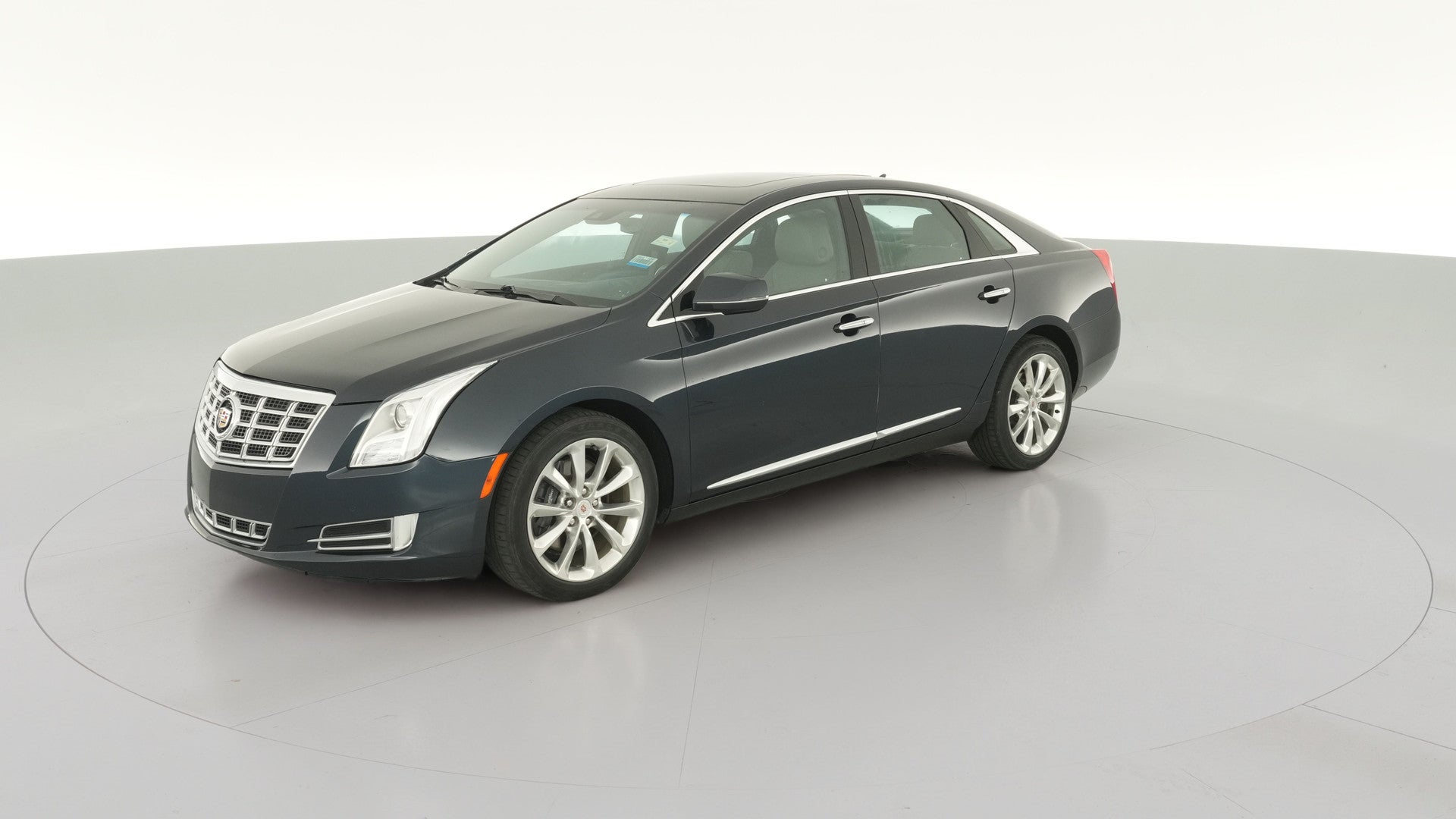 2013 Cadillac XTS vehicle photo