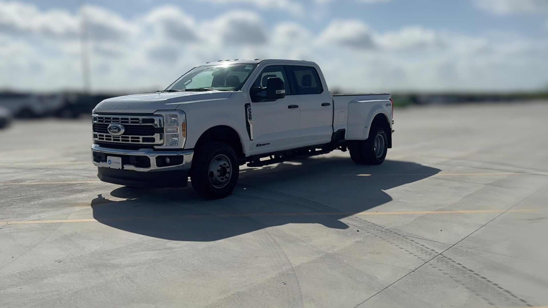 2024 Ford F350 Super Duty Crew Cab vehicle photo