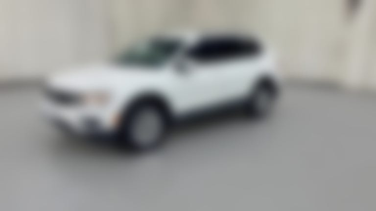 2018 Volkswagen Tiguan vehicle photo