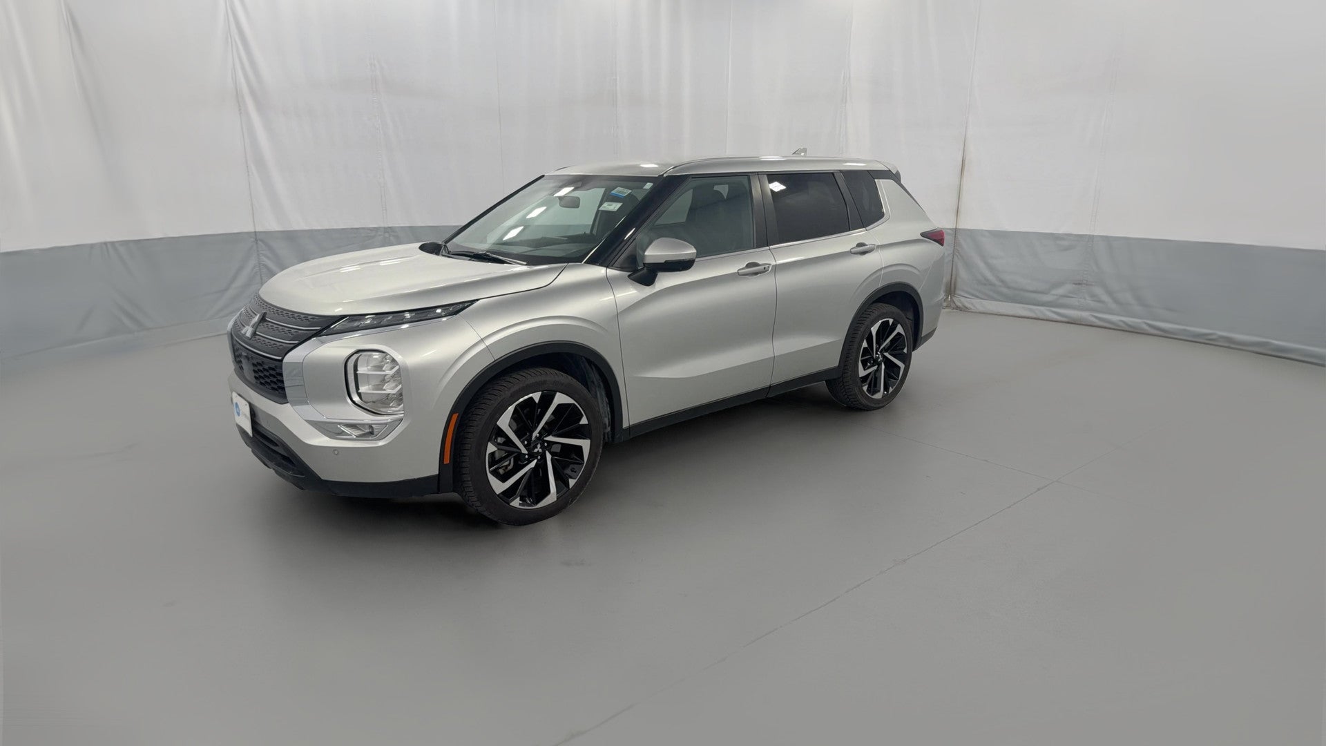 2024 Mitsubishi Outlander vehicle photo