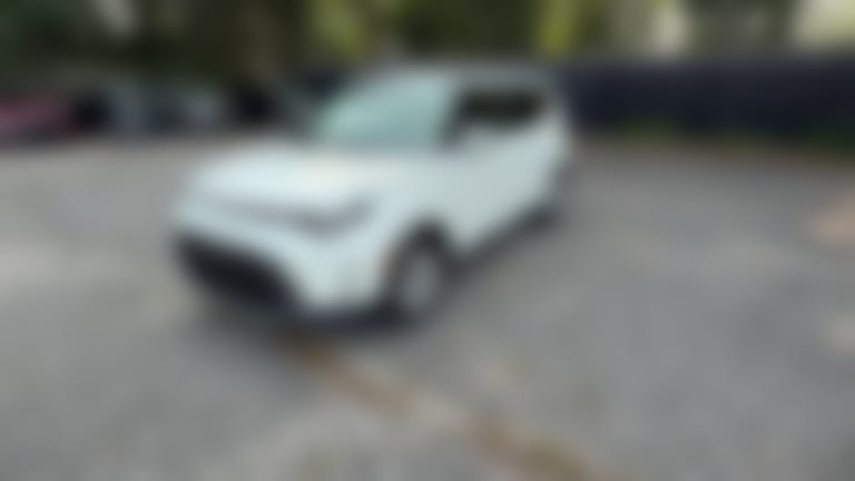 2025 Kia Soul vehicle photo