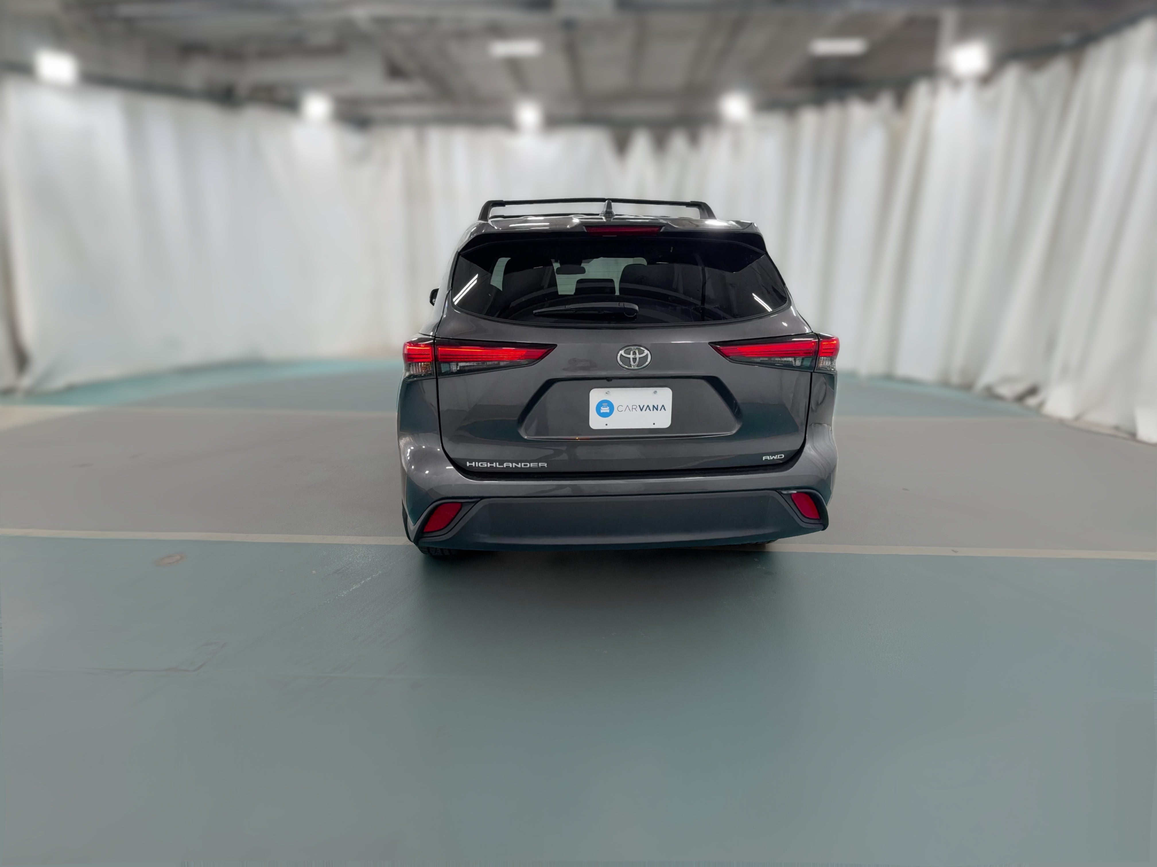 2022 Toyota Highlander L - Photo 30