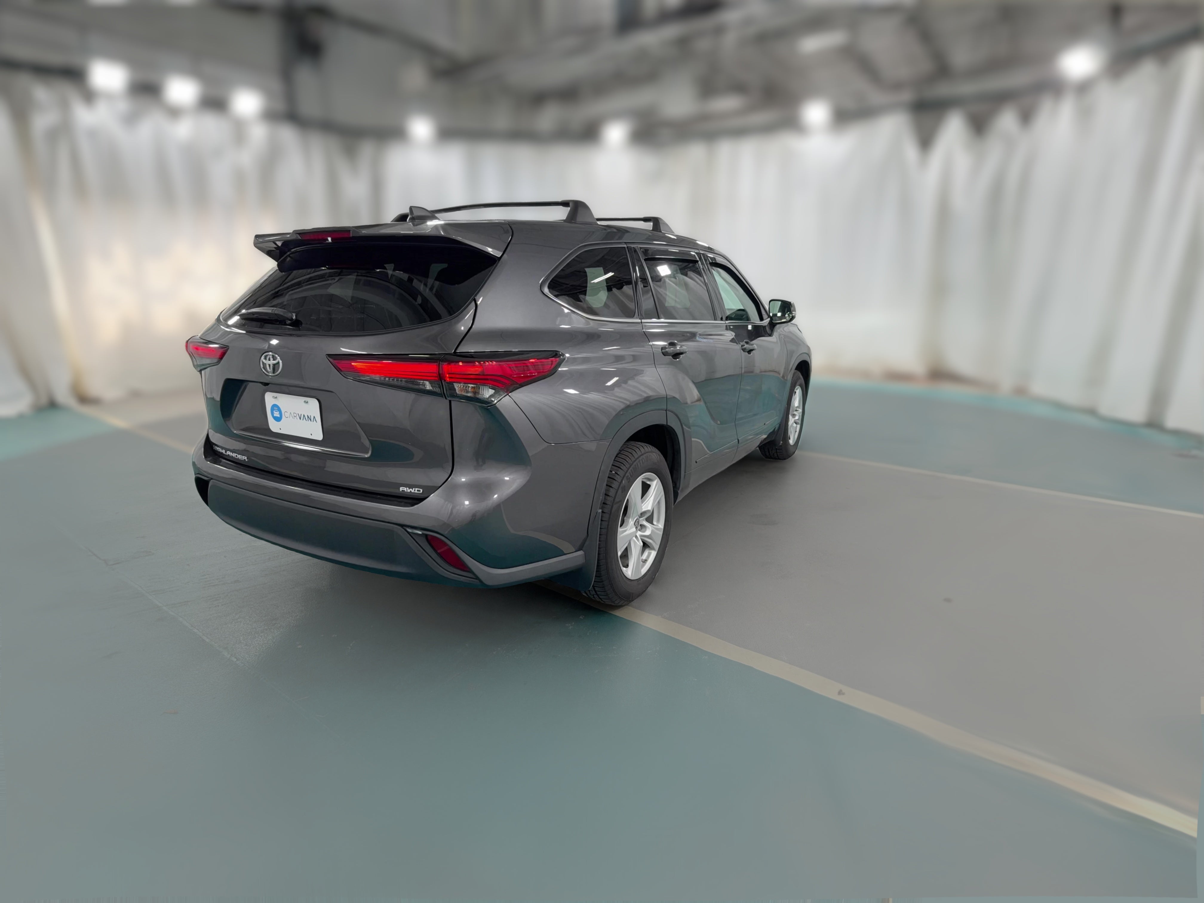 2022 Toyota Highlander L - Photo 32