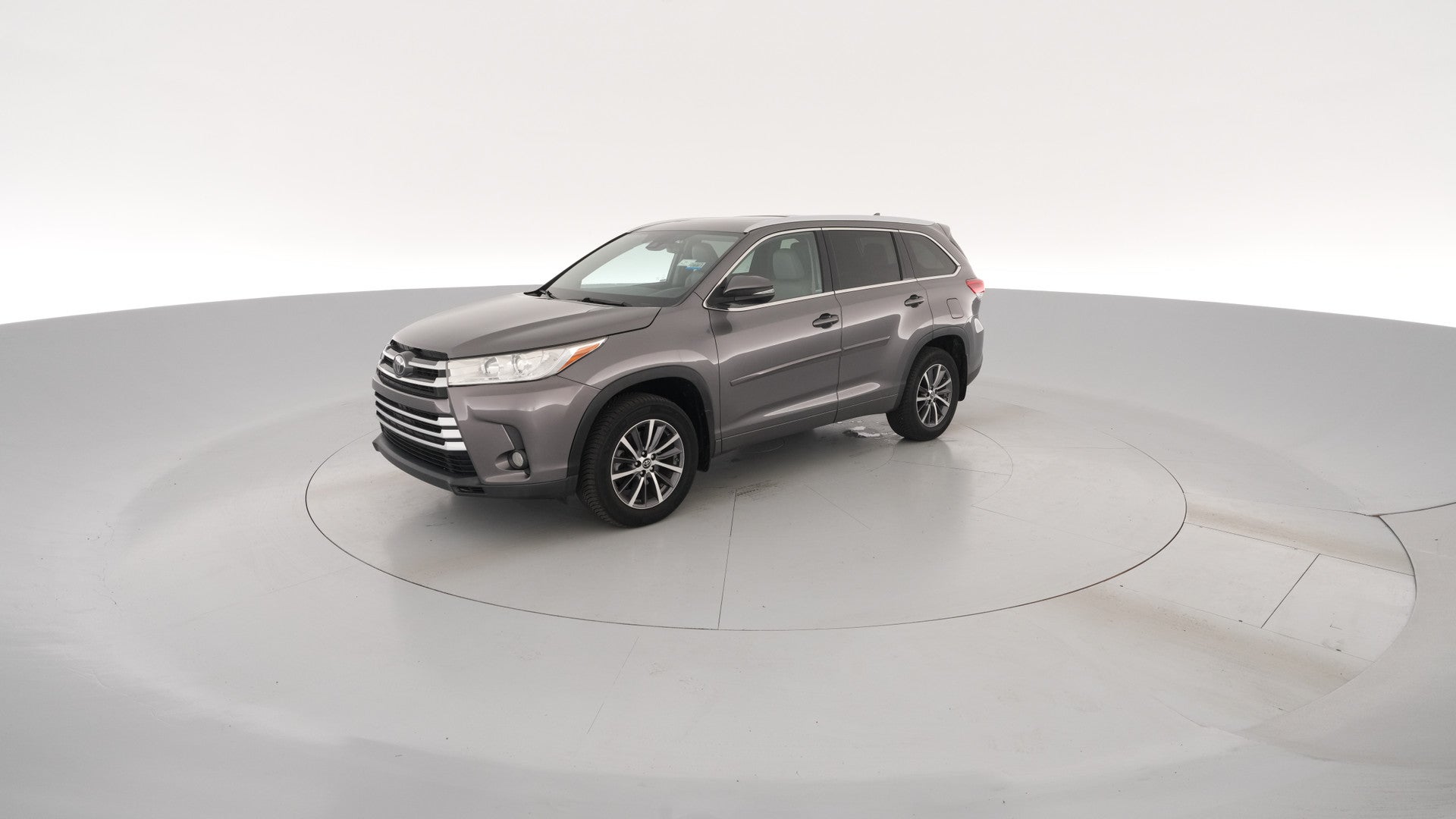 2018 Toyota Highlander vehicle photo