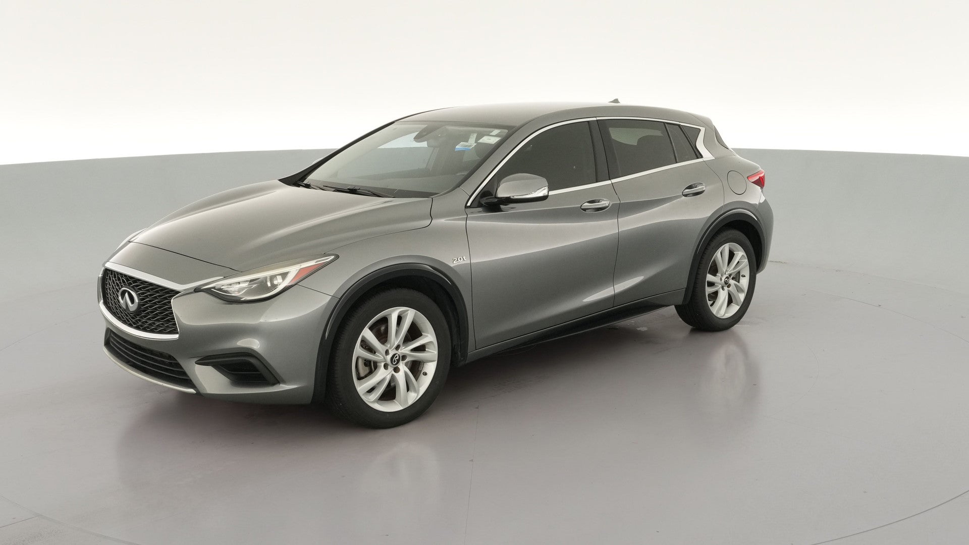 2018 INFINITI QX30 vehicle photo