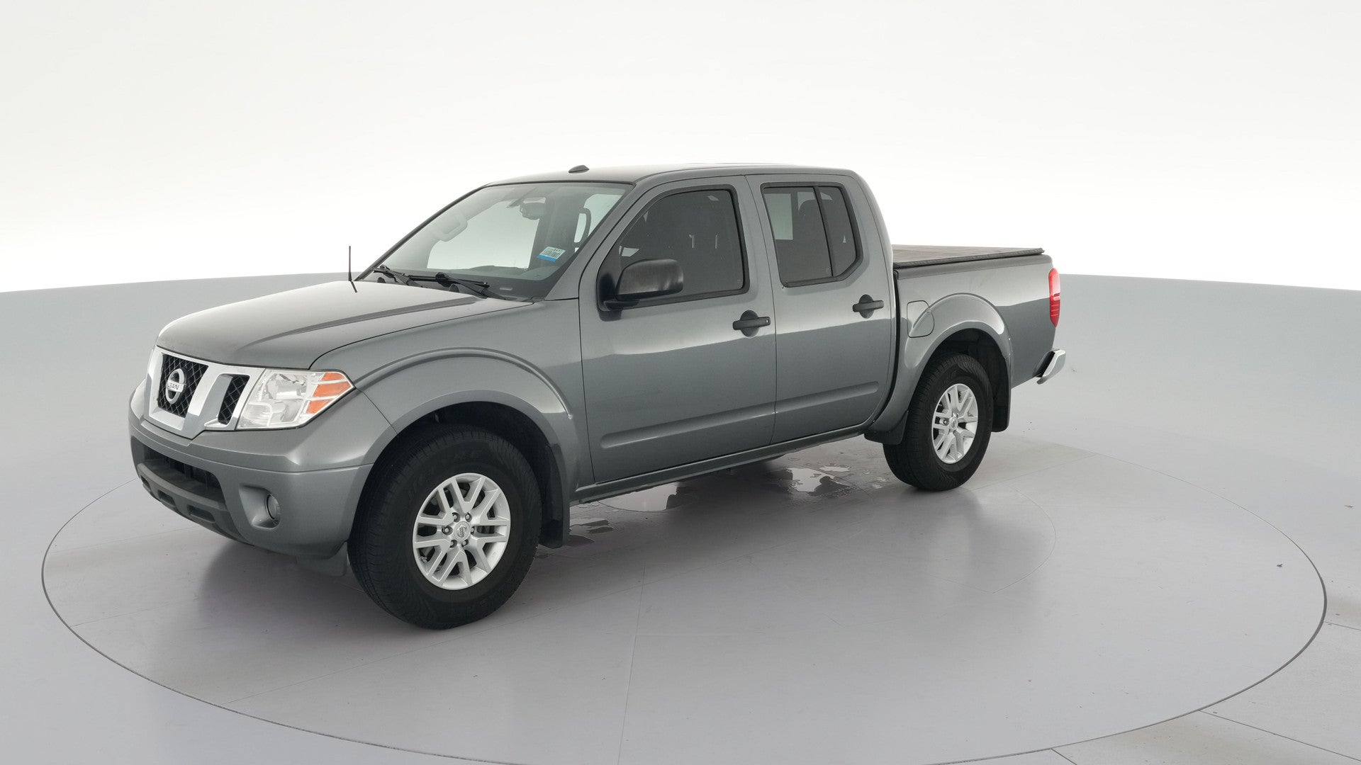 2018 Nissan Frontier Crew Cab vehicle photo